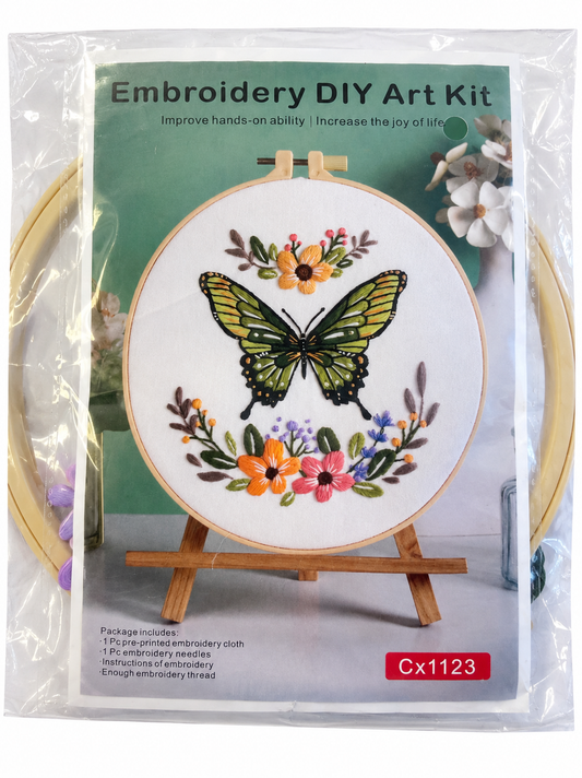 Kit bordado mariposa verde
